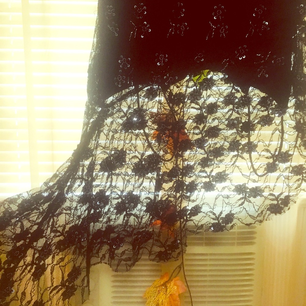 Dress.  BIG DISCOUNT TODAY 💰